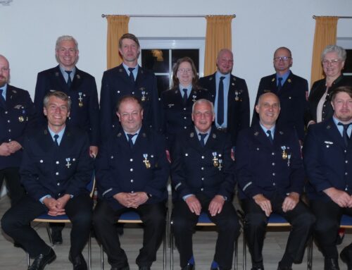 Feuerwehr Zangberg ehrt langjährige Mitglieder