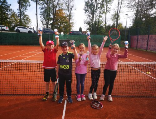 Erfolgreicher Tennisnachwuchs des SV Oberbergkirchen